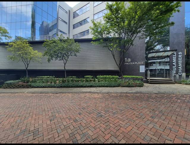 988M² OFFICE TO LET IN SANDTON CENTRAL
